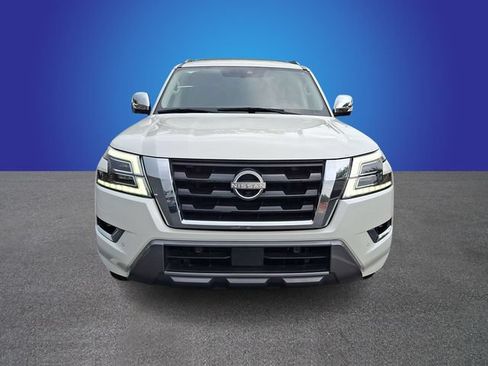 Used 2022 Nissan Armada Platinum w/ Captain's Chairs Package AWD/4WD image 2
