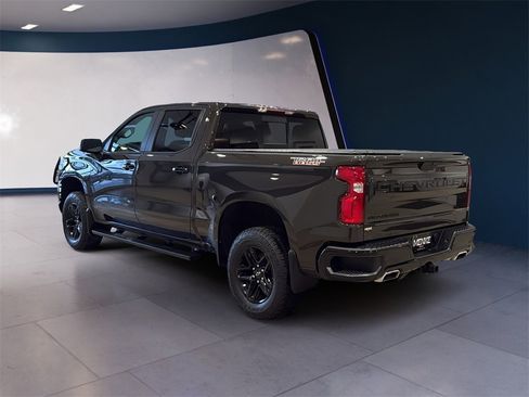 Used 2021 Chevrolet Silverado 1500 LT Trail Boss w/ Convenience Package II image 5
