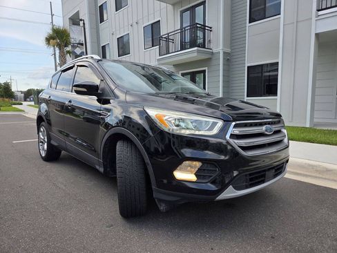 Used 2017 Ford Escape Titanium w/ Equipment Group 301A FWD image 4