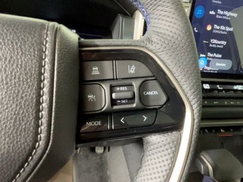 Used 2026 Toyota Tundra Platinum AWD/4WD image 21