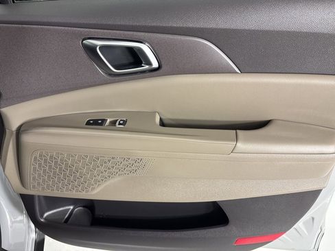 New 2026 Kia Carnival EX FWD image 14