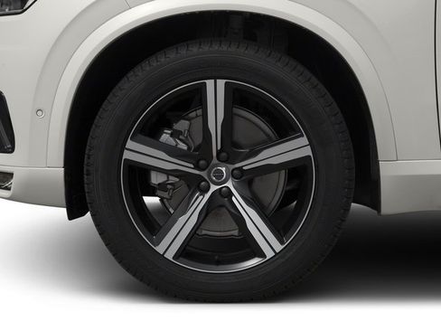 Used 2017 Volvo XC90 T6 R-Design w/ Vision Package AWD/4WD image 11