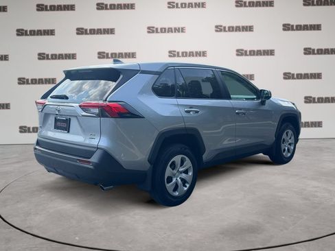 Used 2025 Toyota RAV4 LE AWD/4WD image 5