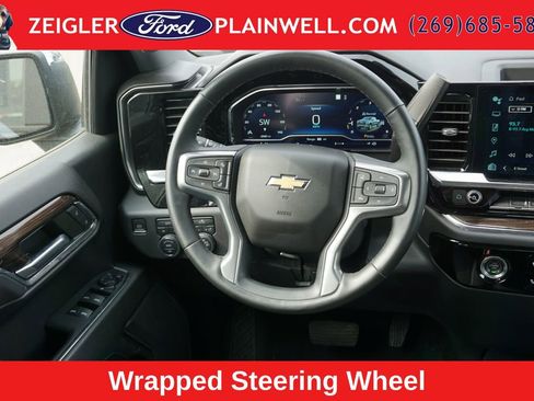 Used 2023 Chevrolet Silverado 1500 LT AWD/4WD image 13