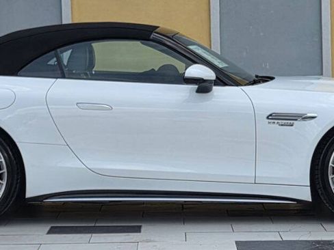 Used 2022 Mercedes-Benz SL 55 AMG 4MATIC image 12