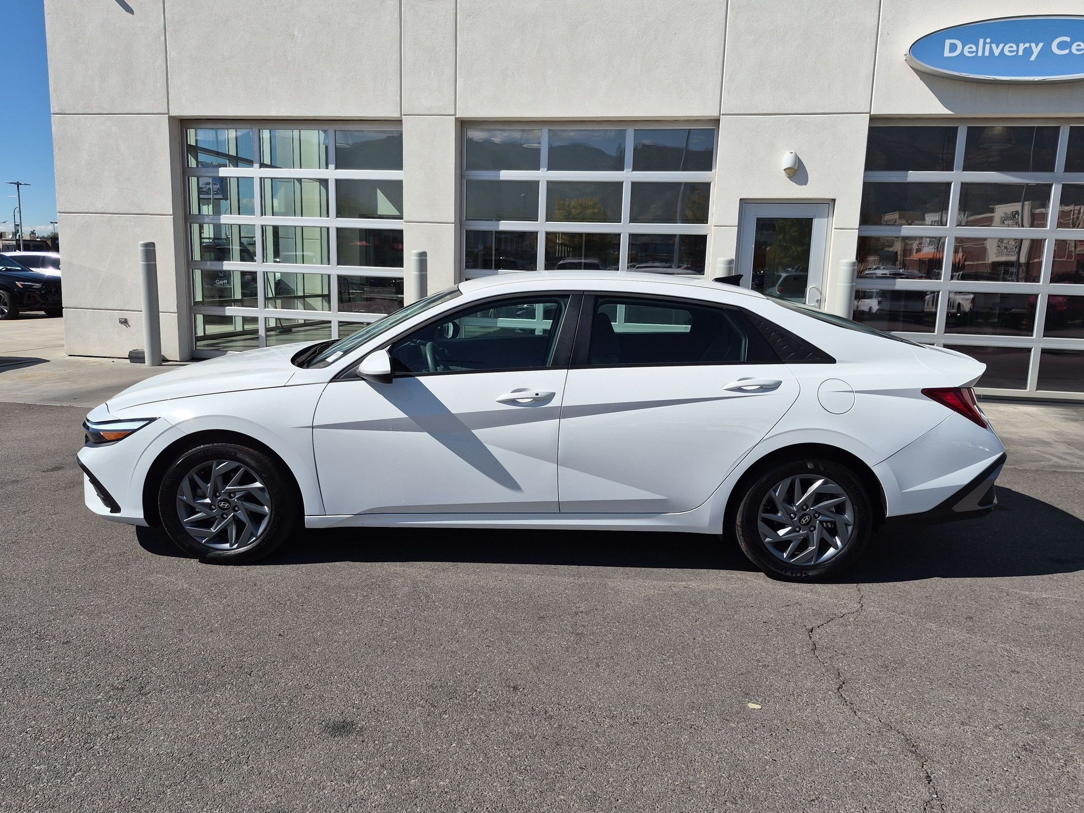 Used 2026 Hyundai Elantra Hybrid FWD image 10