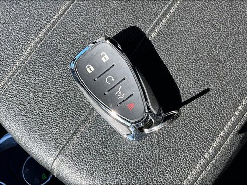 Used 2023 Chevrolet Traverse LT image 27