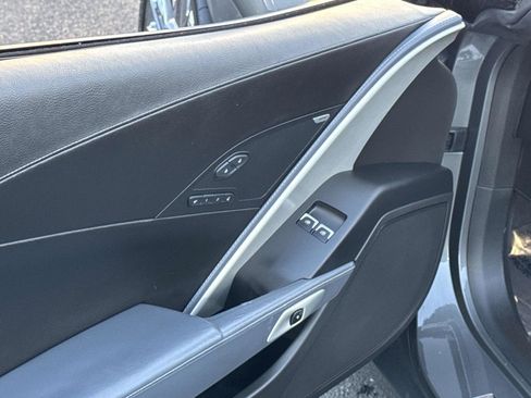 Used 2015 Chevrolet Corvette Z06 w/ 2LZ Preferred Equipment Group image 21