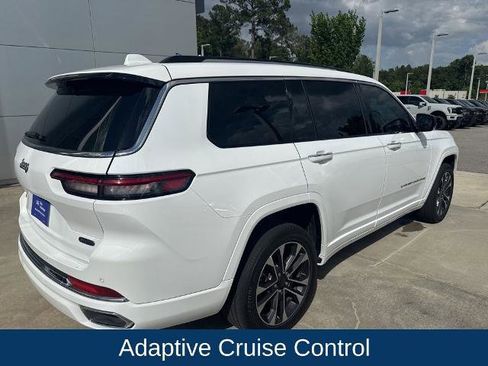Used 2022 Jeep Grand Cherokee L Overland w/ Luxury Tech Group IV RWD image 8