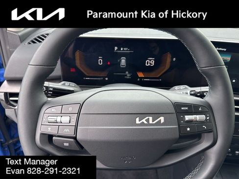 Used 2026 Kia Sportage EX FWD image 31