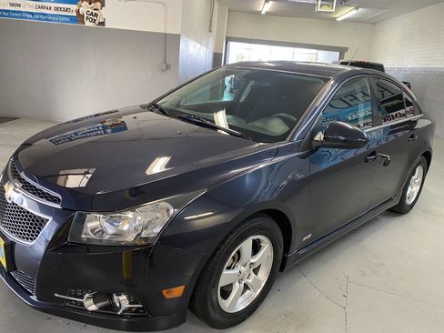 Used 2014 Chevrolet Cruze LT w/ RS Package image 3
