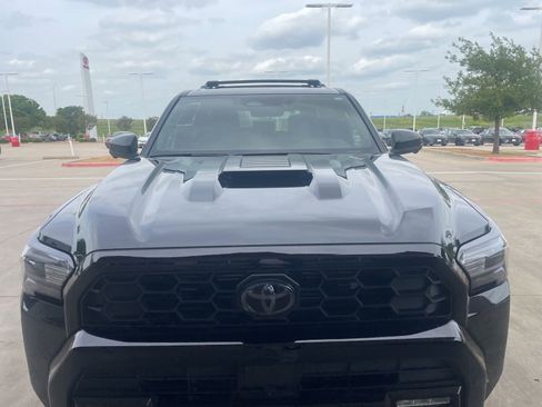 Used 2025 Toyota 4Runner TRD Sport Premium AWD/4WD image 3