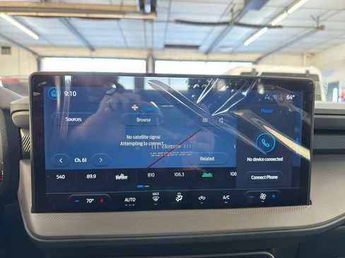 New 2025 Ford Maverick XL w/ Equipment Group 101A image 17