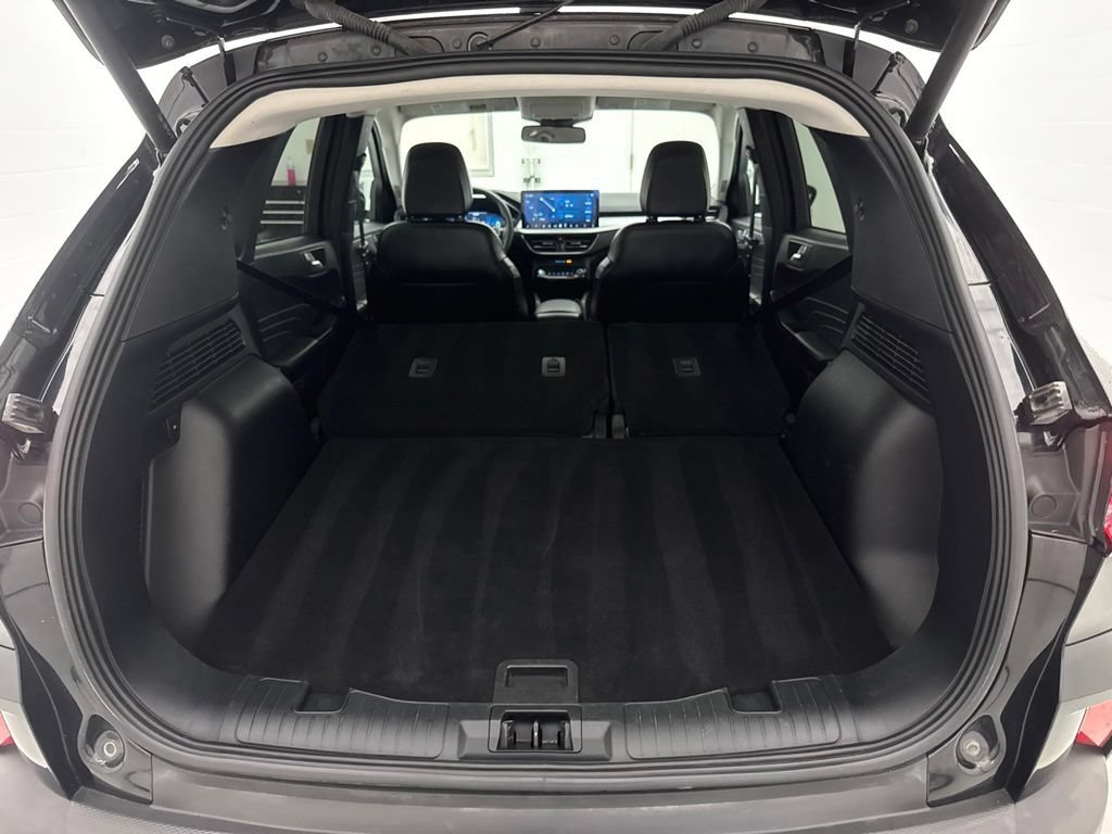 Used 2024 Ford Escape Platinum AWD/4WD image 7