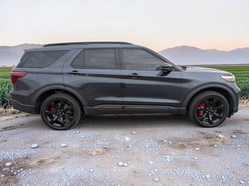 Certified 2023 Ford Explorer ST w/ Equipment Group 401A AWD/4WD image 7