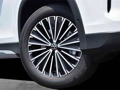 New 2025 Volkswagen Tiguan S