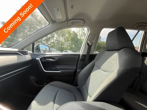 Used 2023 Toyota RAV4 XLE FWD image 27
