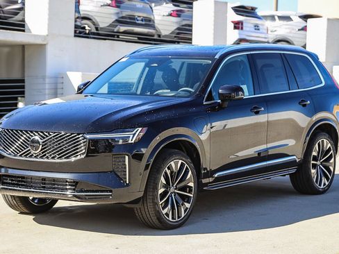 New 2026 Volvo XC90 T8 Ultra w/ Protection Package AWD/4WD image 3