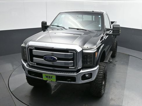 Used 2016 Ford F250 XLT w/ FX4 Off-Road Package image 31