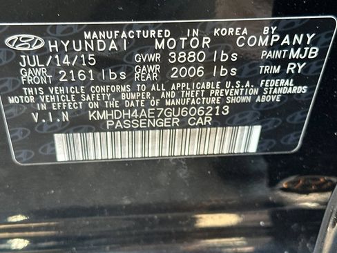 Used 2016 Hyundai Elantra Limited w/ Option Group 04 FWD image 26