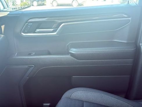 Used 2024 Chevrolet Silverado 1500 LT AWD/4WD image 22