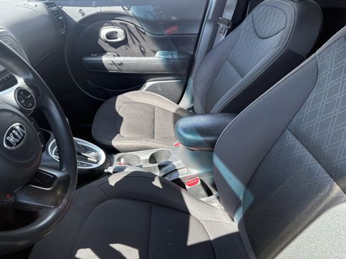 Used 2016 Kia Soul image 7