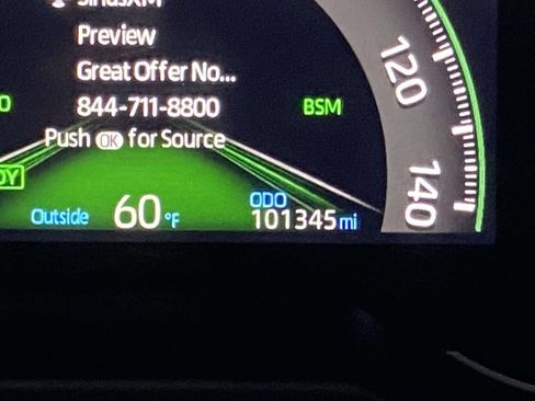 Used 2024 Toyota RAV4 SE w/ Convenience Package AWD/4WD image 30