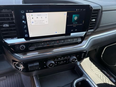 Used 2024 Chevrolet Silverado 1500 LT Trail Boss w/ Convenience Package II image 20