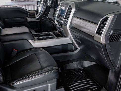 Used 2019 Ford F250 Lariat w/ Lariat Ultimate Package image 13