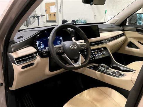 Used 2025 INFINITI QX60 Luxe w/ Vision Package AWD/4WD image 17