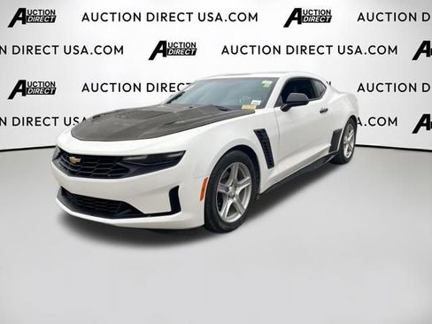 Used 2023 Chevrolet Camaro LT image 1