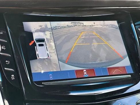 Used 2020 Cadillac Escalade Platinum image 29