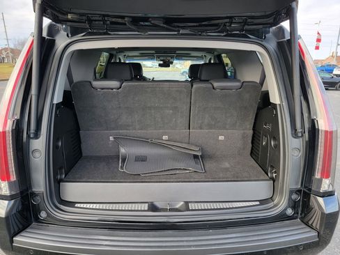 Used 2017 Cadillac Escalade Premium Luxury image 20