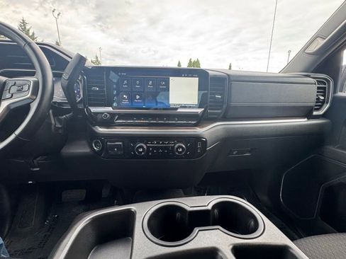 Used 2023 Chevrolet Silverado 1500 RST AWD/4WD image 34