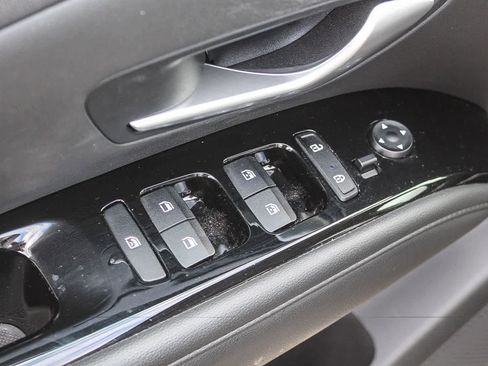 Certified 2023 Hyundai Tucson Limited AWD/4WD image 27