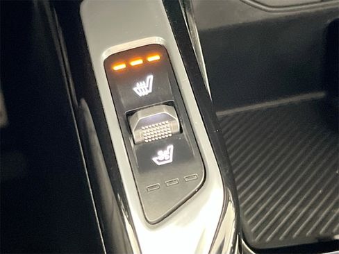 Certified 2024 Kia Sorento SX image 21