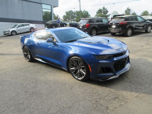 Used 2022 Chevrolet Camaro ZL1 image 7