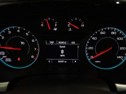 Used 2021 Chevrolet Traverse LS image 16