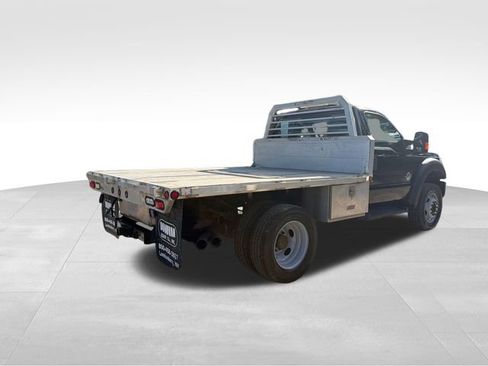 Used 2016 Ford F550 4x4 Regular Cab Super Duty image 3