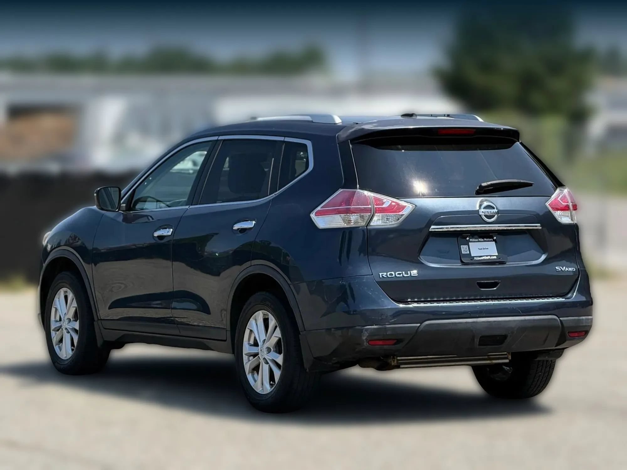 Used 2015 Nissan Rogue SV AWD/4WD image 10