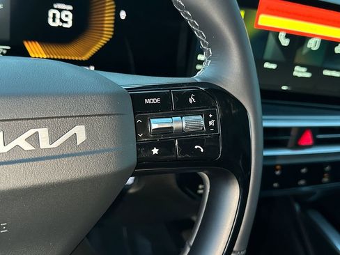 New 2026 Kia Sorento LX image 21