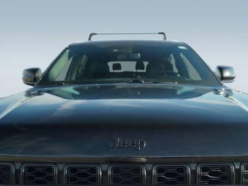 Used 2023 Jeep Grand Cherokee L Altitude image 39