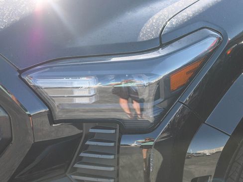 Used 2024 Toyota Tacoma SR RWD image 6