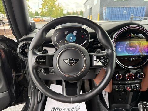 Used 2024 MINI Cooper S FWD image 17
