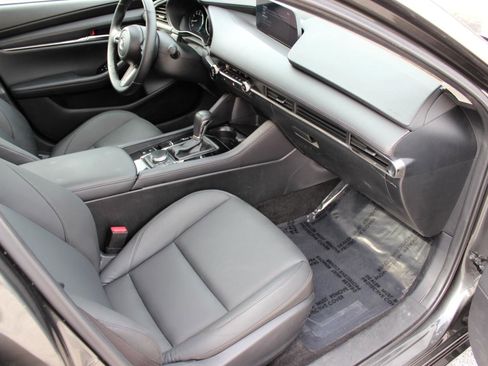 Used 2025 MAZDA MAZDA3 s FWD image 15