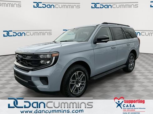 Used 2026 Ford Expedition Active image 1