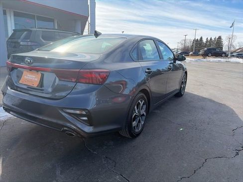 Used 2020 Kia Forte LXS image 9