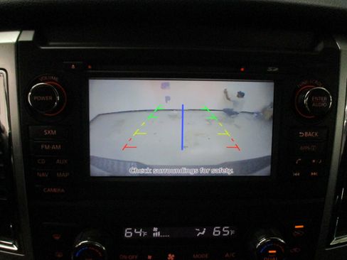 Used 2017 Nissan Titan SV image 24