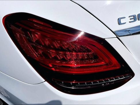Used 2019 Mercedes-Benz C 300 Sedan image 24