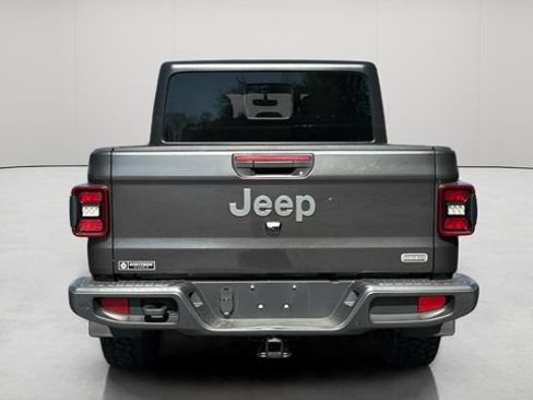Used 2021 Jeep Gladiator Overland AWD/4WD image 5